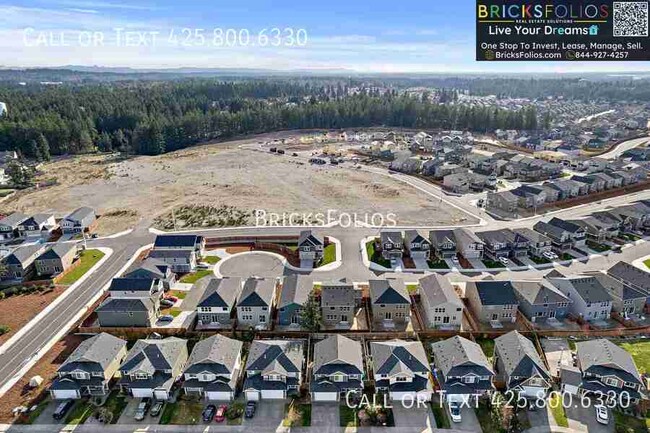 Building Photo - Your Dream Home Awaits in Puyallup Near JBLM