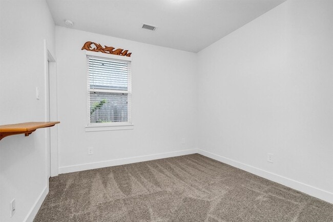 Building Photo - 29019 Pine Forest Dr