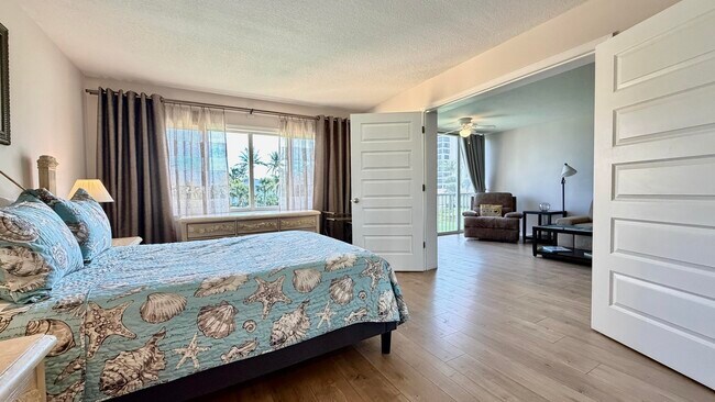 Building Photo - 2400 S Ocean Dr