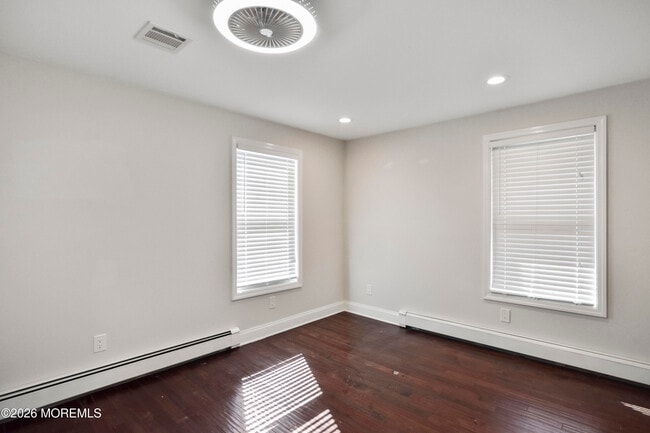 Building Photo - 108 Morris Ave