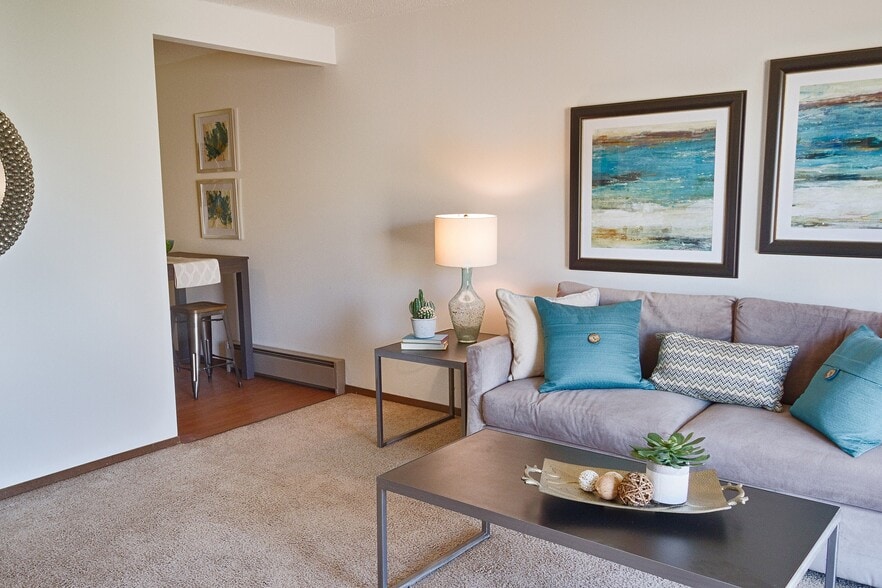 Interior Photo - ReNew Knollwood