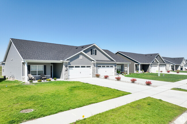 Building Photo - Fountain Point Villas