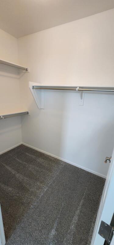 Building Photo - 7822 S Wolf Creek Dr