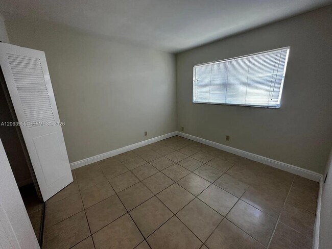 Building Photo - 961 NW 45th St