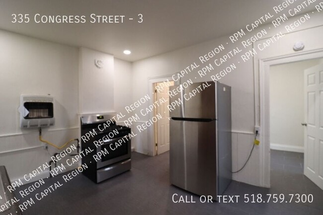 Building Photo - 335 Congress St