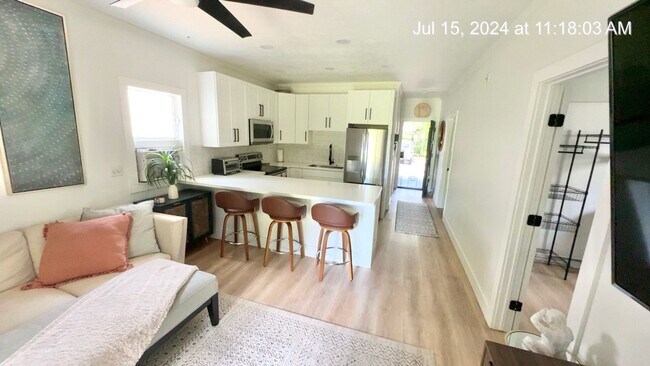 Building Photo - Beautiful 2 bed 1 bath Pohailani Condo