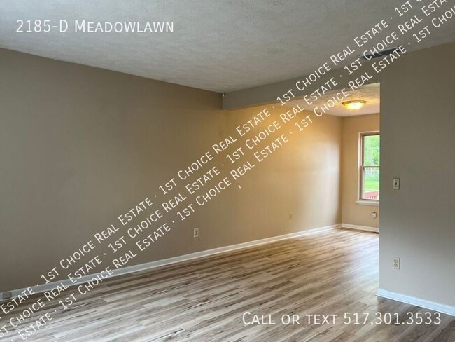 Building Photo - 2185-D Meadowlawn-