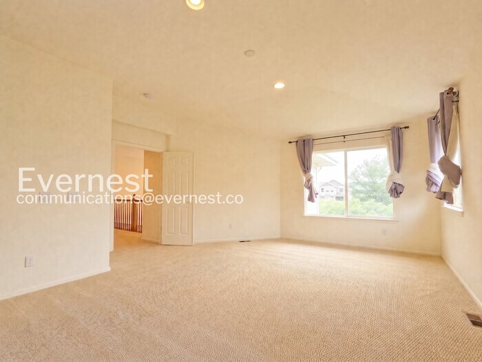 Building Photo - 6238 Westchase Rd