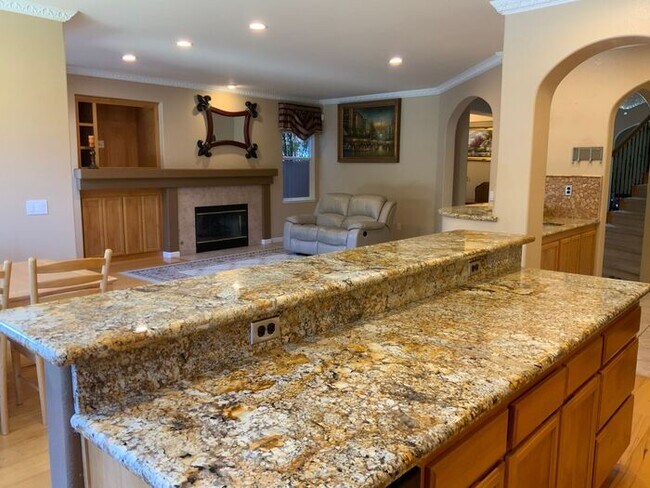 Building Photo - Sky Hawks finest at a price that can't be beat