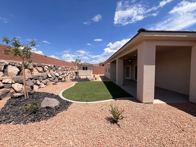 Building Photo - 3 Bed 2 Bath Home in Hurricane