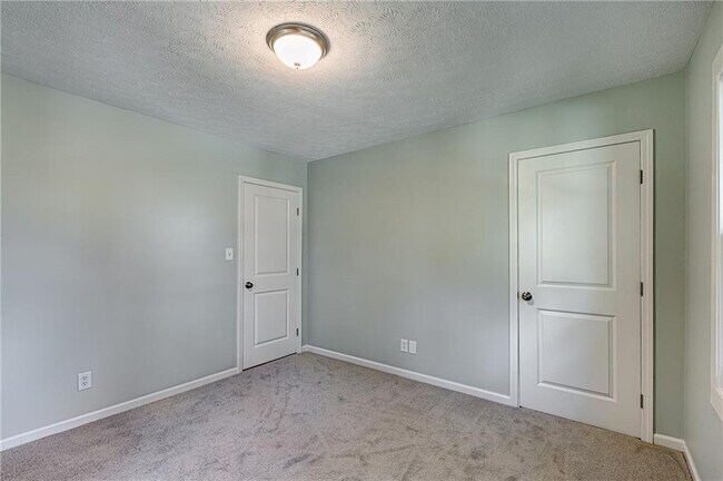 Building Photo - 3979 Potomac Dr NW