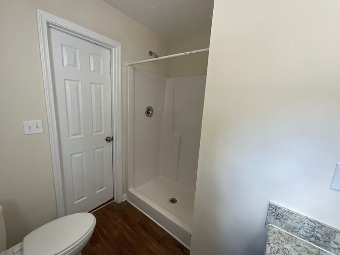 Building Photo - 2655 Parkside Way SW