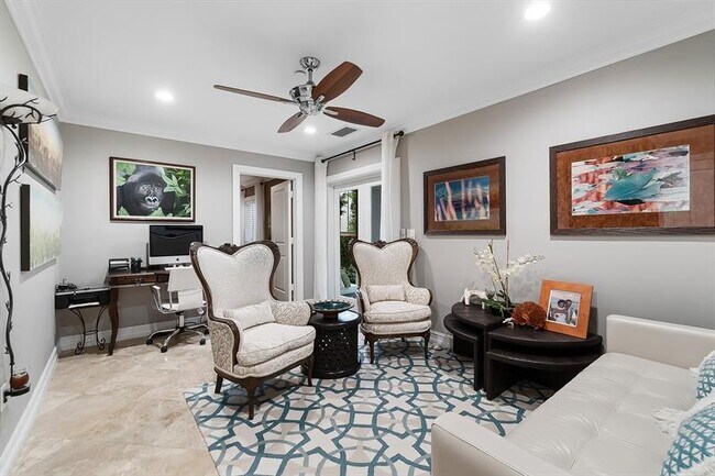 Building Photo - 301 Tarpon Dr