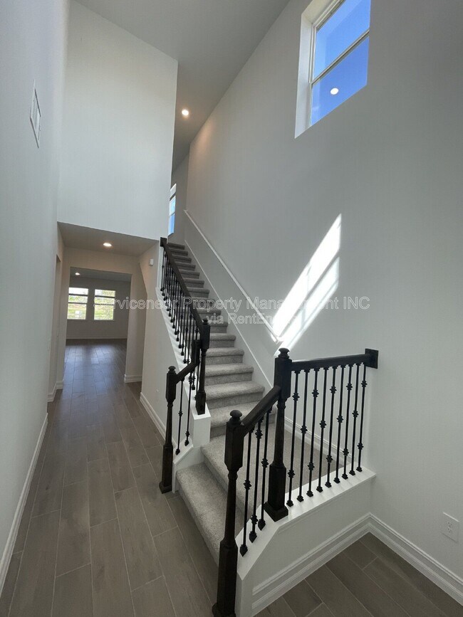 Building Photo - 7124 119th Ct E