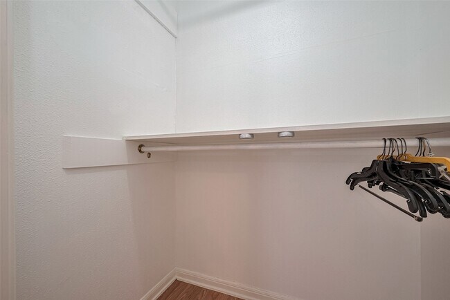 Building Photo - 5513 Fairdale Ln