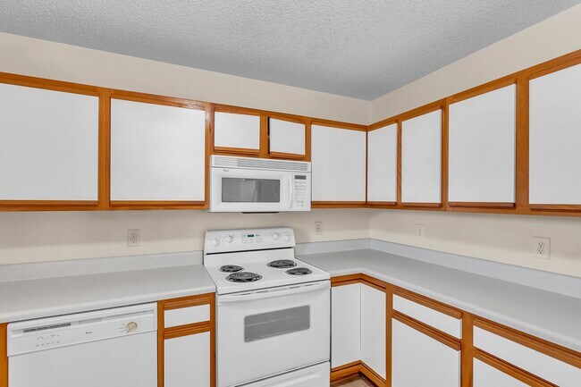 Building Photo - 57 Pirates Cove Dr