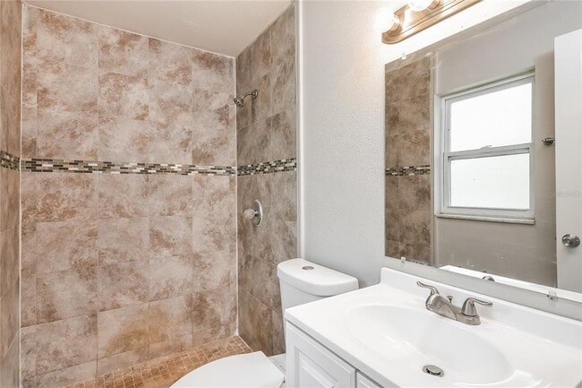 Building Photo - 2409 Straker Ct