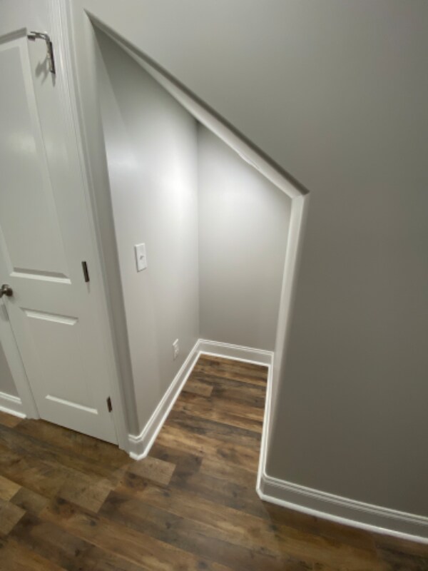 Building Photo - 102 Glade Blvd