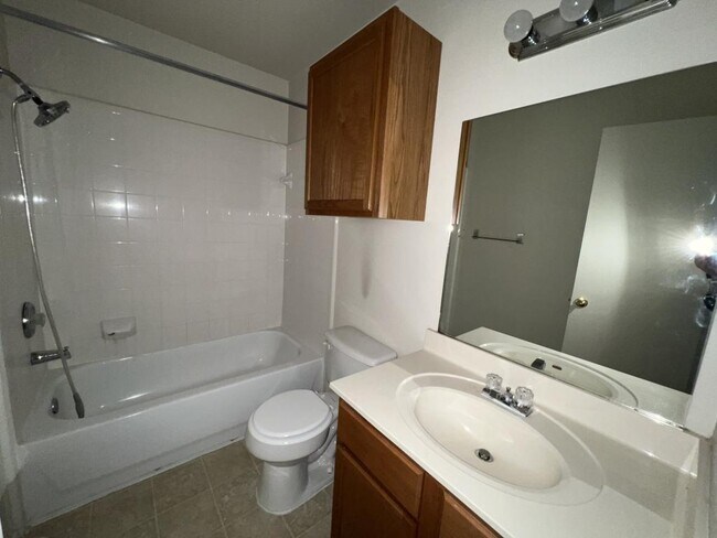 Building Photo - 1612 Inca Dr