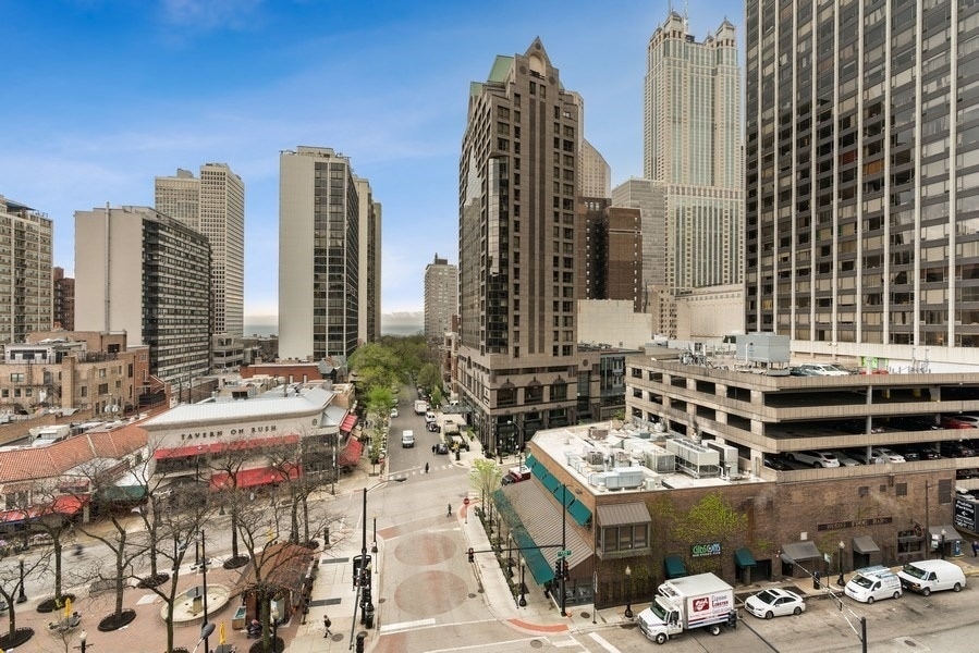 Building Photo - 1030 N State St