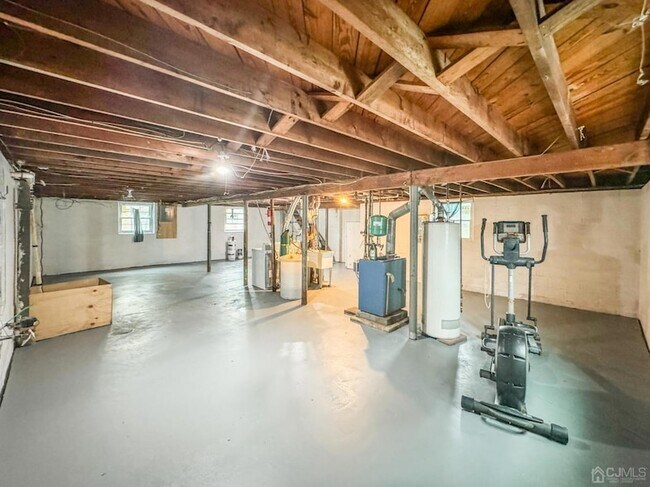 Building Photo - 216 Julius St