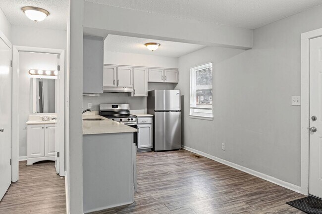 Building Photo - 2444 N 38th St