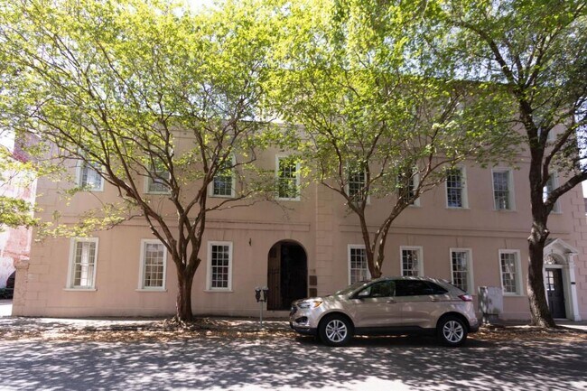 Primary Photo - 109 Church Street #3