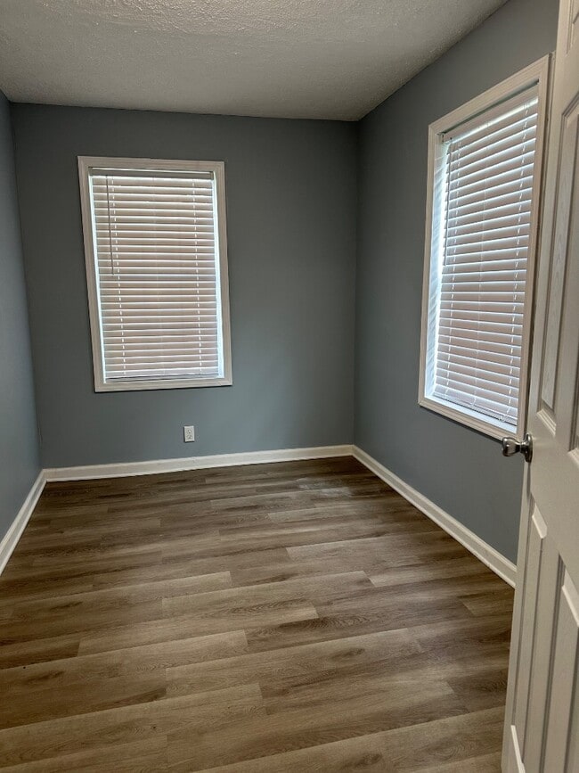 Building Photo - 2112 Steadman St