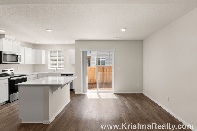 Building Photo - Beautiful NEW CONSTRUCTION 3 Bedroom 2.5 B...