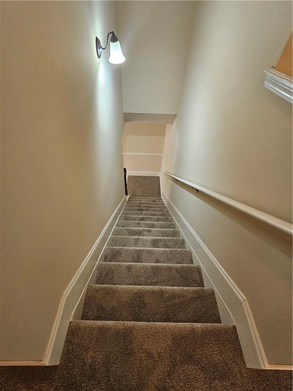 Building Photo - 1550 Horseshoe Creek Ln