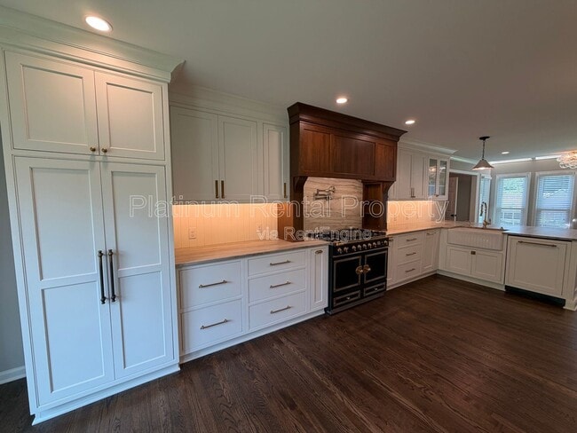 Building Photo - 467 Lees Trace SW