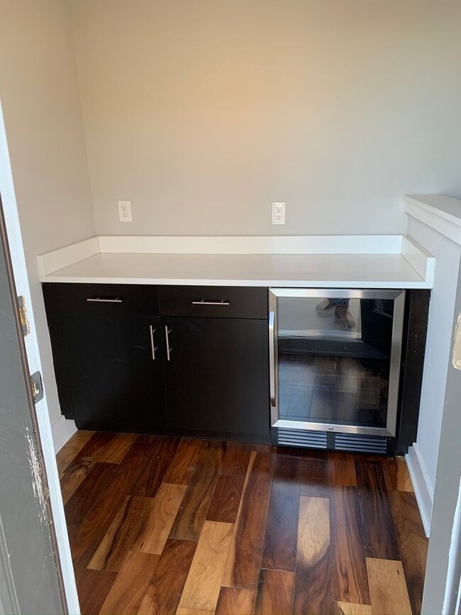 Building Photo - Stunning 3-Bed Townhome with Garage in Northern Liberties! Available mid-July!