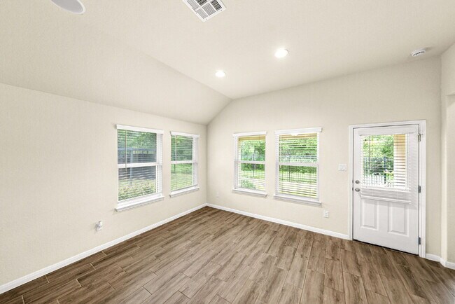Building Photo - Greenbelt - Cul De Sac - Oversized Homesite