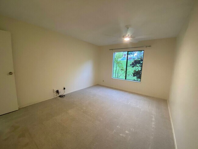 Building Photo - 159LOP