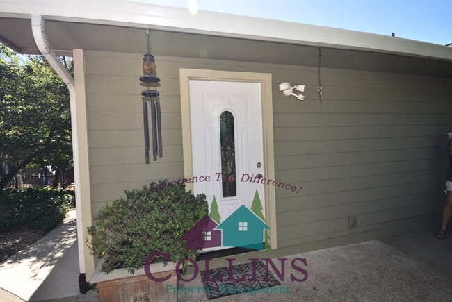 Primary Photo - Top quality studio close to town