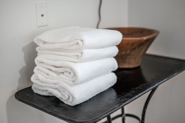 Building Photo - 11468 Club Dr