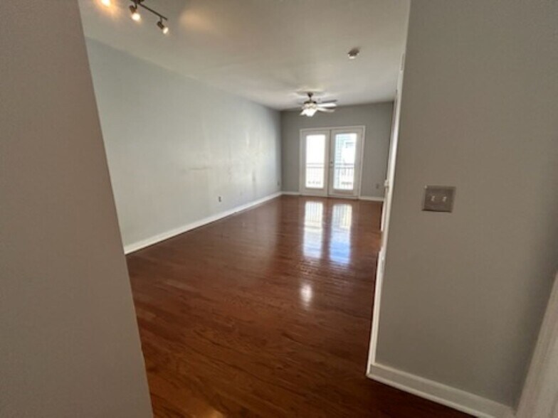 Living Area-Real Wood - 2020 5th Ave S
