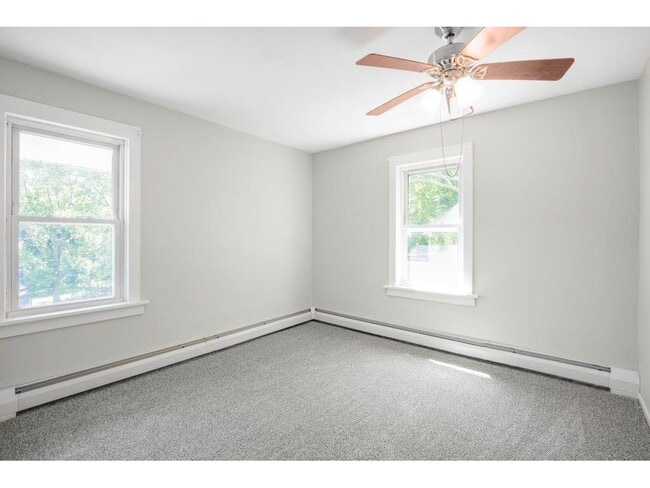 Building Photo - 857 Bradley Ave