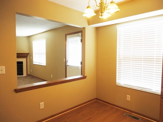 Building Photo - 3736 Maplebrooke Ln