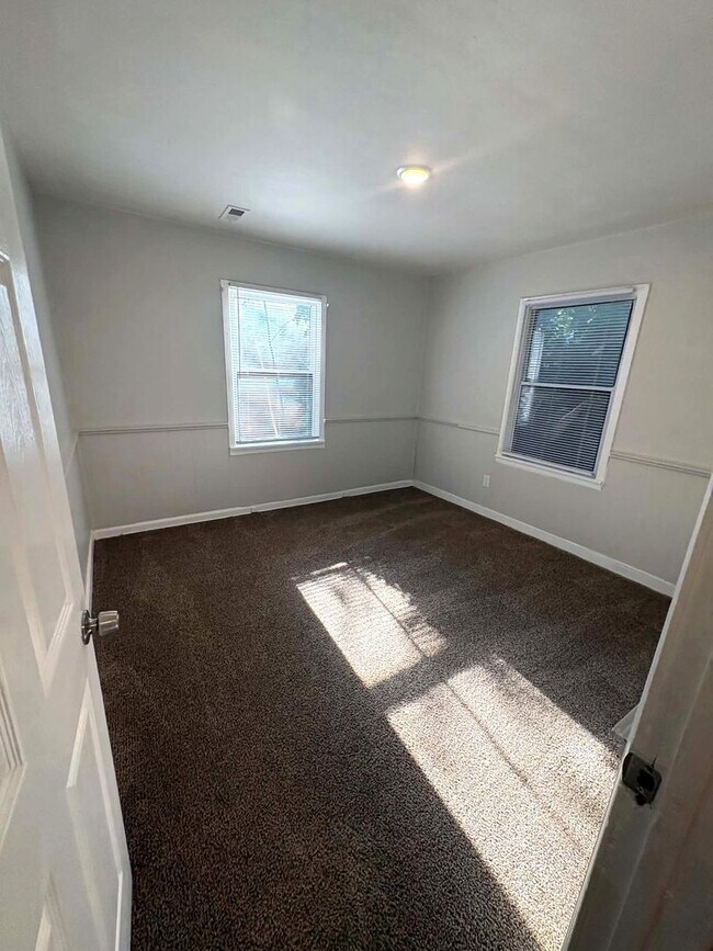 Building Photo - Welcome to Your Next Home with Harvest Management