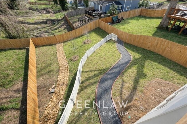 Building Photo - 830 Gaston St SW