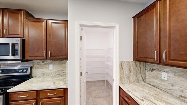 Building Photo - 17034 Yellow Pine St