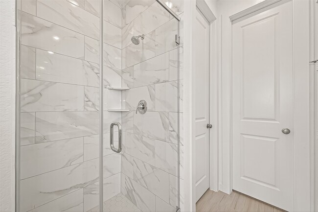 Building Photo - 7427 Compass Dr