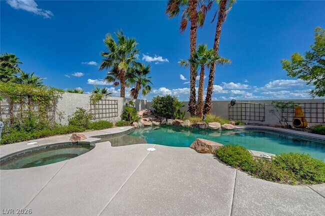 Building Photo - 4344 Tall Tree St