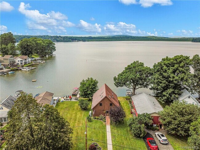 Building Photo - 36 Ten Broeck Ln