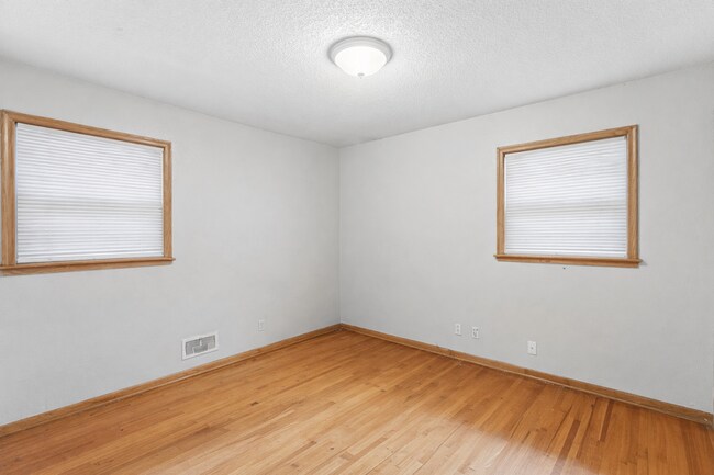 Building Photo - 2905-32ND