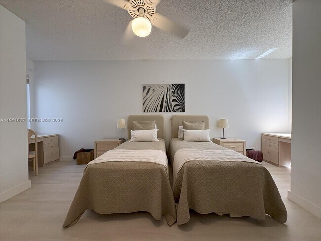 Building Photo - 2538 Windsor Way Ct