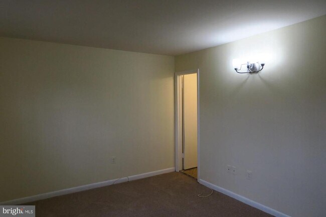 Building Photo - 3514 Cranmer Mews