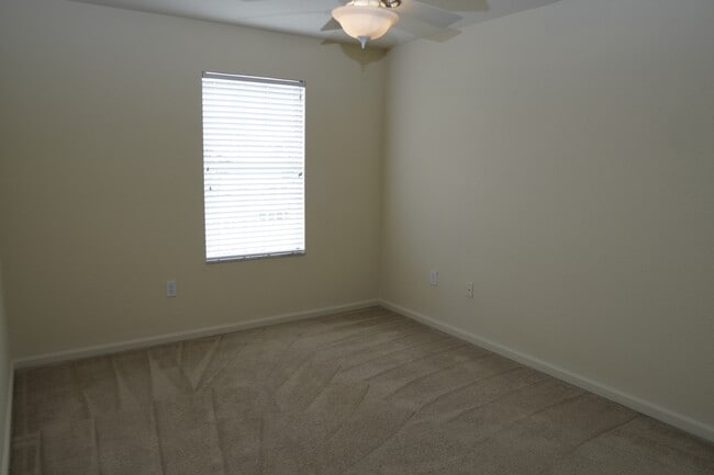 Building Photo - 3007 Langdon Ln N