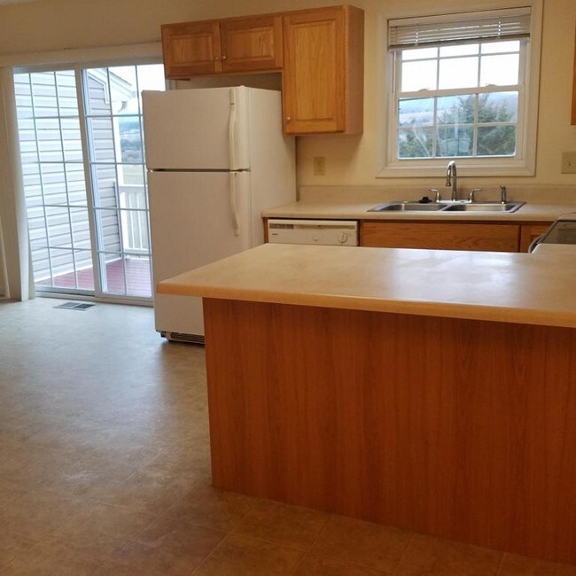 Building Photo - 78 Pinnacle Ln